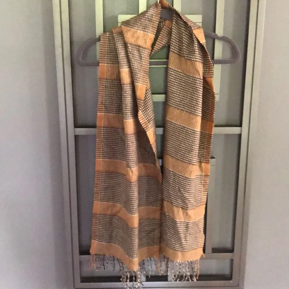 100% cashmere Beige plaid scarf made in Scotland